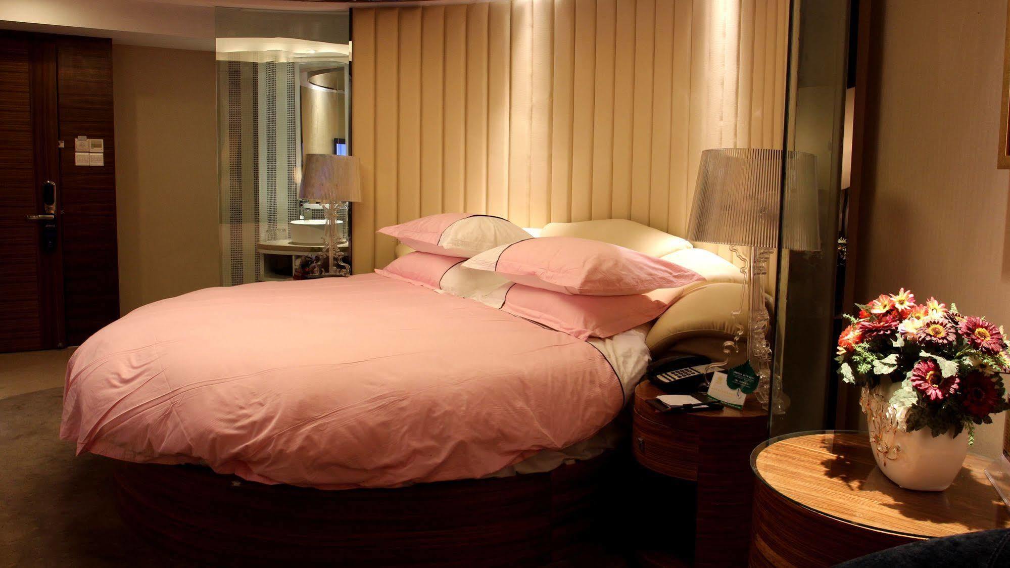 Yiwu Wendemu International Hotel Extérieur photo