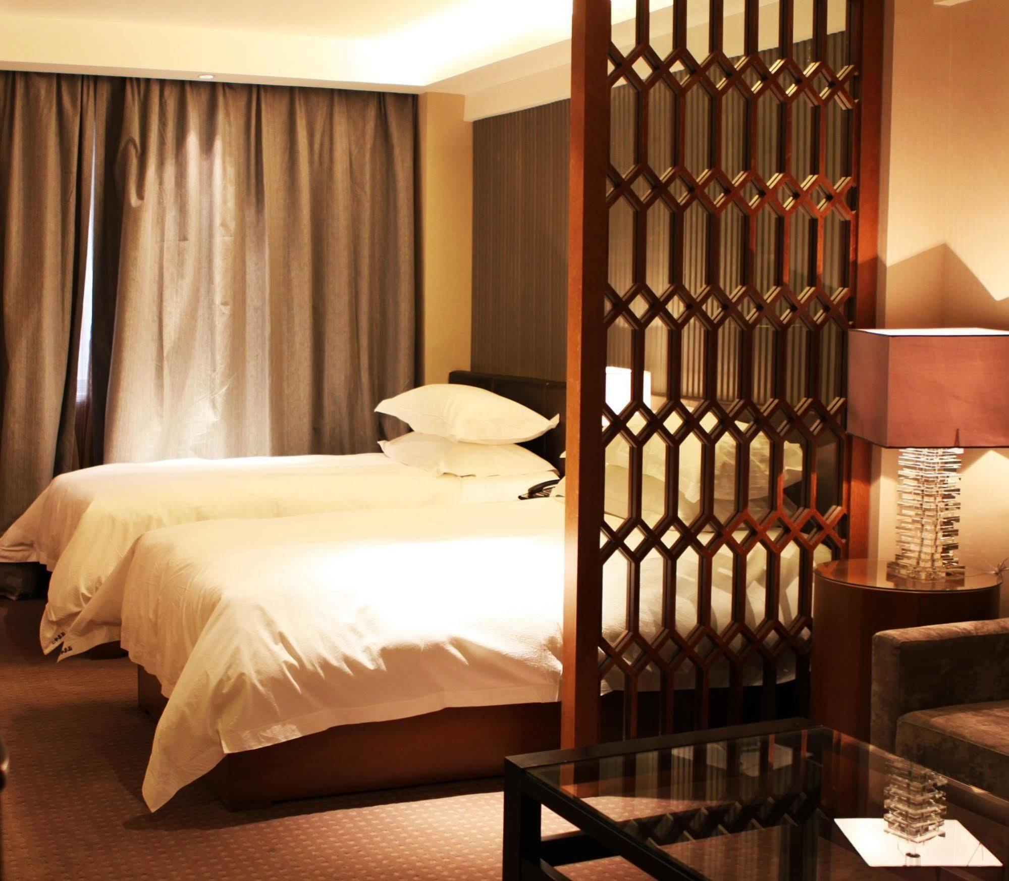 Yiwu Wendemu International Hotel Extérieur photo