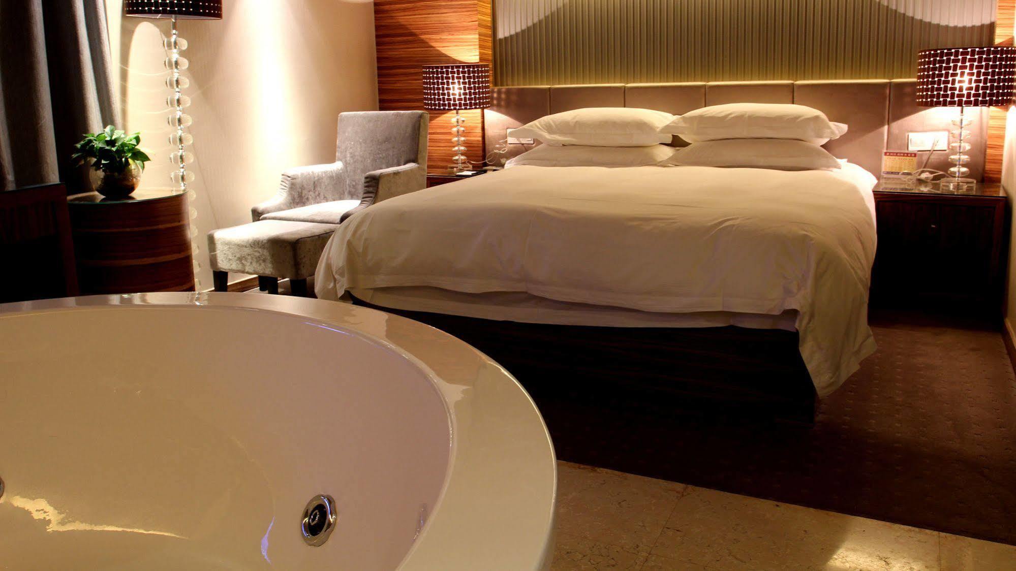 Yiwu Wendemu International Hotel Extérieur photo